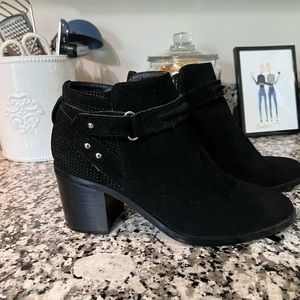 Steve Madden Womens ankle booties